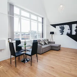Modern Luxury 1 Bed Apartment - Luton Town Centre - Near Airport & Train Station Luton (Bedfordshire)
